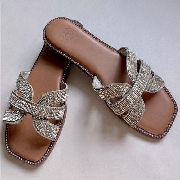 Madden NYC Sparkle Slide on sandals flats Womens 7 Hermes style dressy Fun - Picture 1 of 11